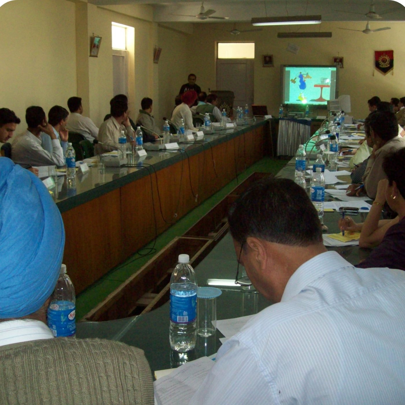 Training senior police officers, 2007.